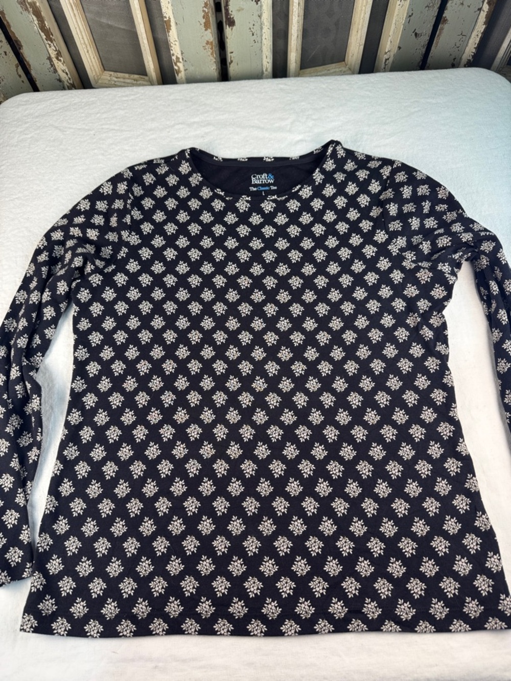 croft & barrow Navy Long Sleeve Floral Print Top